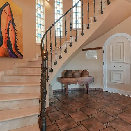 Villa Luxury Leona
